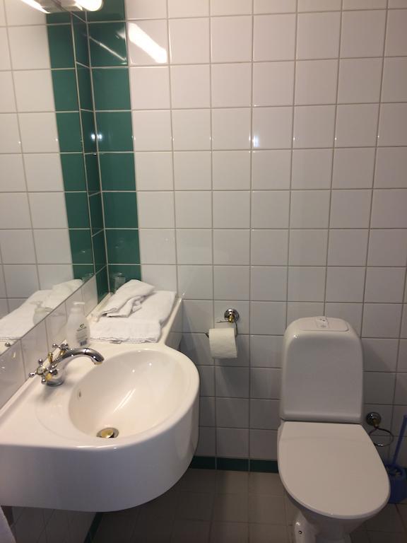 Vormsund Golf Hotell Bed Breakfast Quarto foto